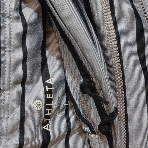 BOGO! Two Athleta Leggings. Relay gray & black and Oasis Contender, sz L - Picture 8 of 13